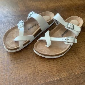 Women sandals